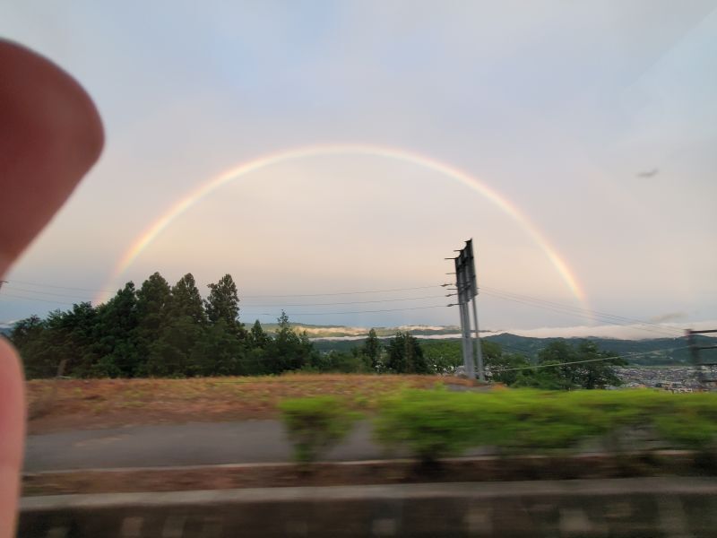 雨の後は虹がかかる